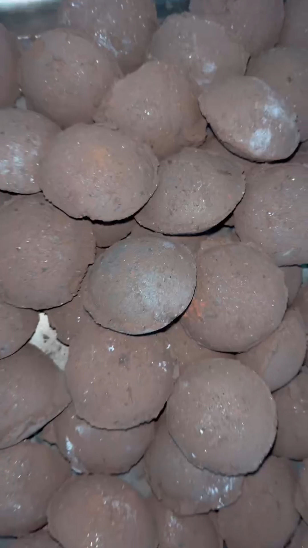 钢铁行业中的除尘灰怎么进行二次利用？